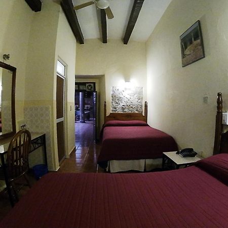 Hotel El Carmen, Morelia Exteriör bild